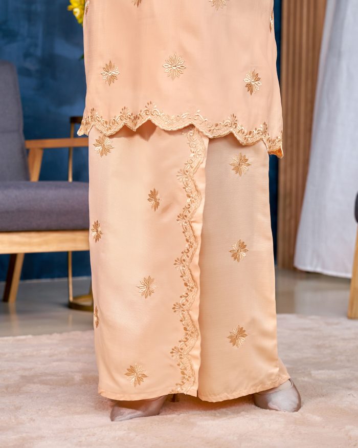 Baju Kurung Sulam Songket Tun Lestari - Melur Peach - Image 4