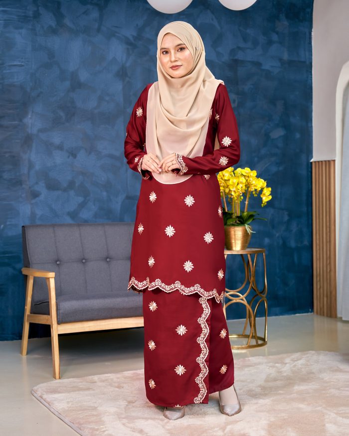 Baju Kurung Sulam Songket Tun Lestari - Melur Red - Image 2