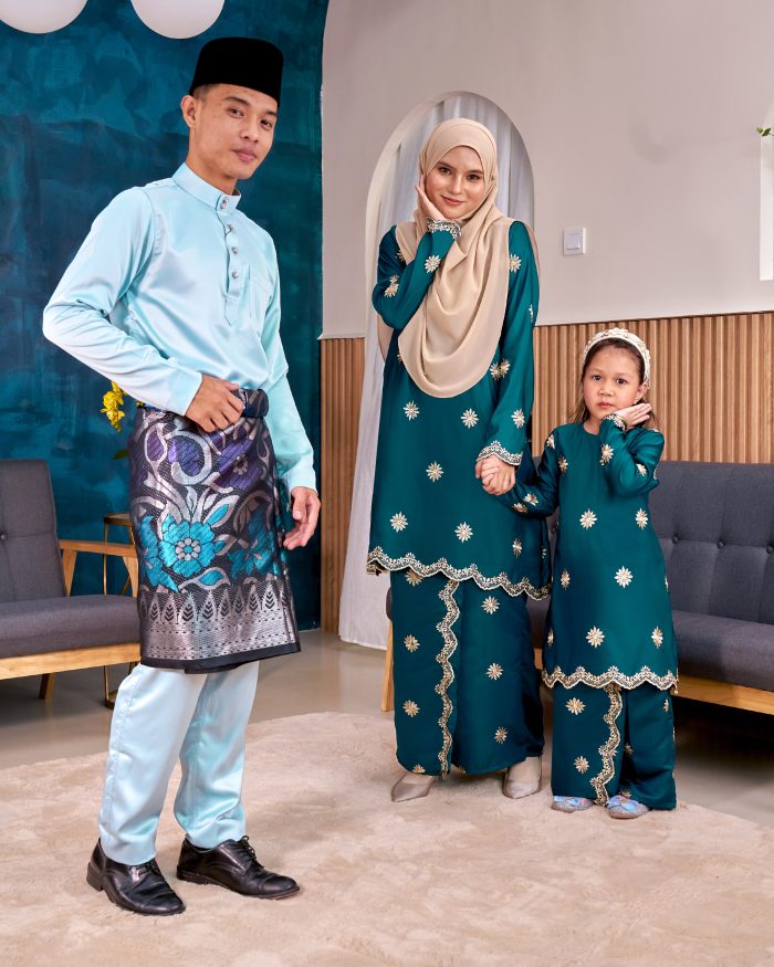 Baju Kurung Sulam Songket Tun Lestari - Melur Teal - Image 7