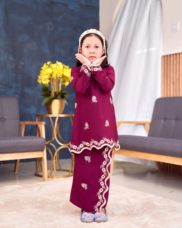 Baju Kurung Riau Sulam Songket Puteri Hang Li Po Kids - Mawar Maroon - Image 2