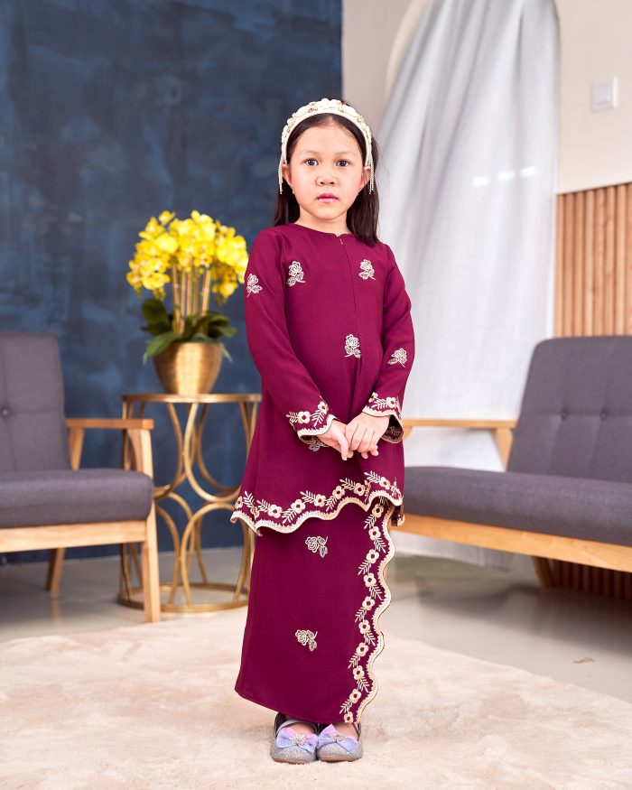 Baju Kurung Riau Sulam Songket Puteri Hang Li Po Kids - Mawar Maroon - Image 4