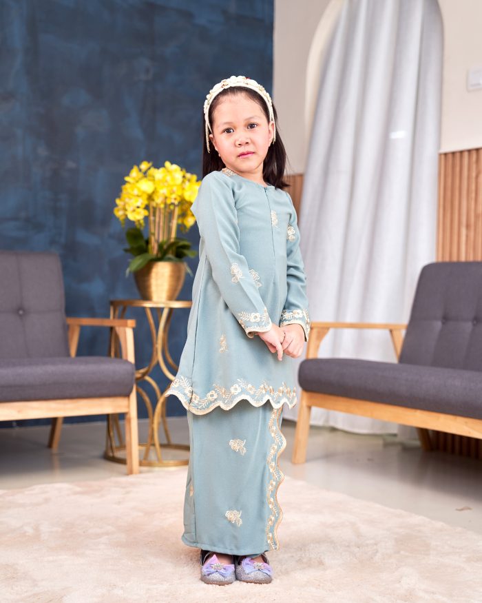 Baju Kurung Riau Sulam Songket Puteri Hang Li Po Kids - Mawar Mint - Image 2