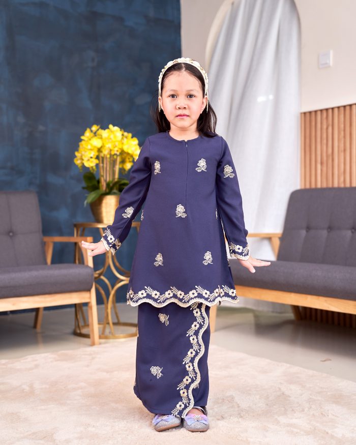 Baju Kurung Riau Sulam Songket Puteri Hang Li Po Kids - Mawar Navy Blue - Image 3