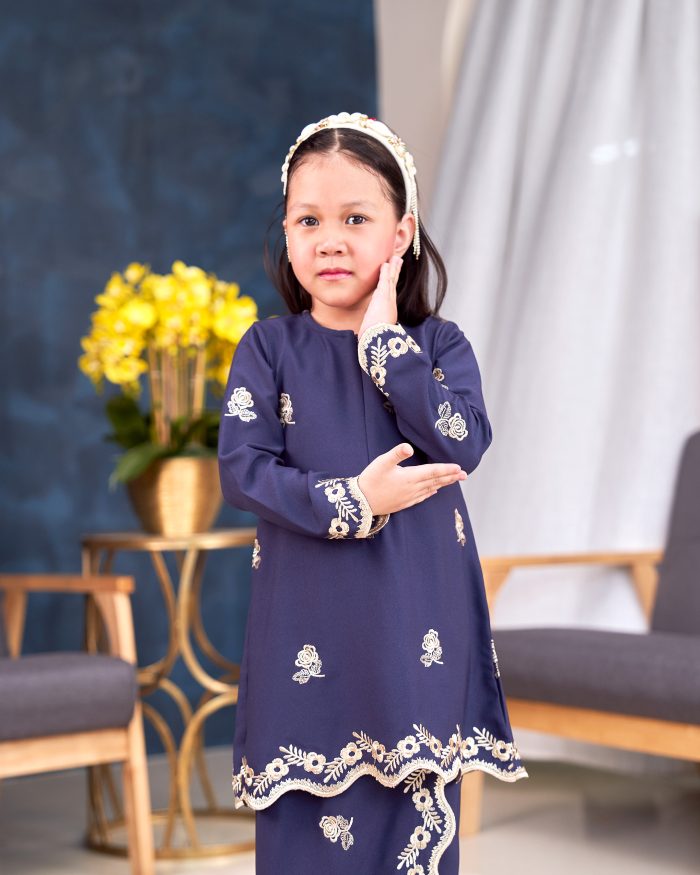 Baju Kurung Riau Sulam Songket Puteri Hang Li Po Kids - Mawar Navy Blue - Image 4