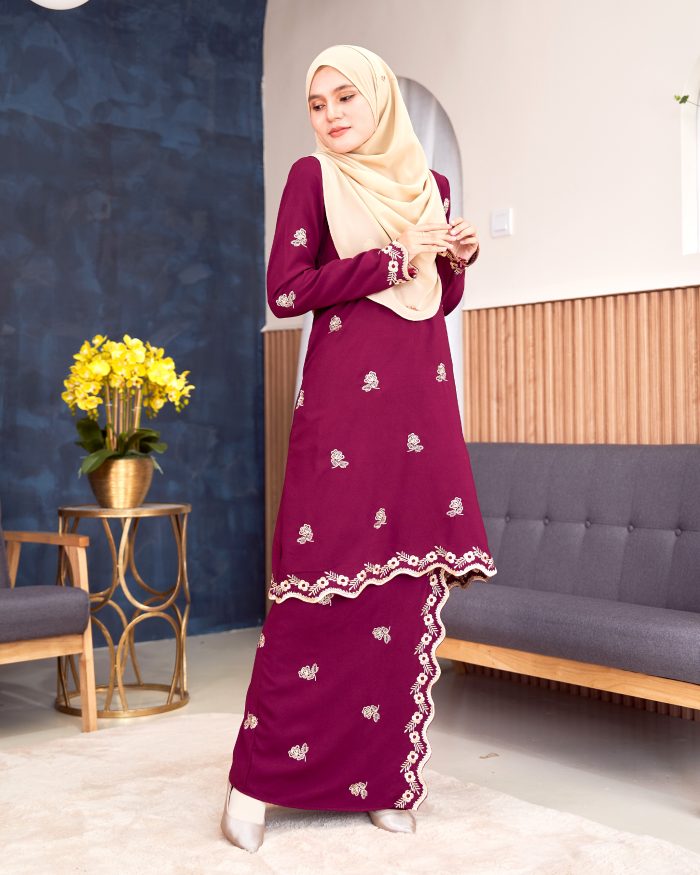 Baju Kurung Riau Sulam Songket Puteri Hang Li Po - Mawar Maroon