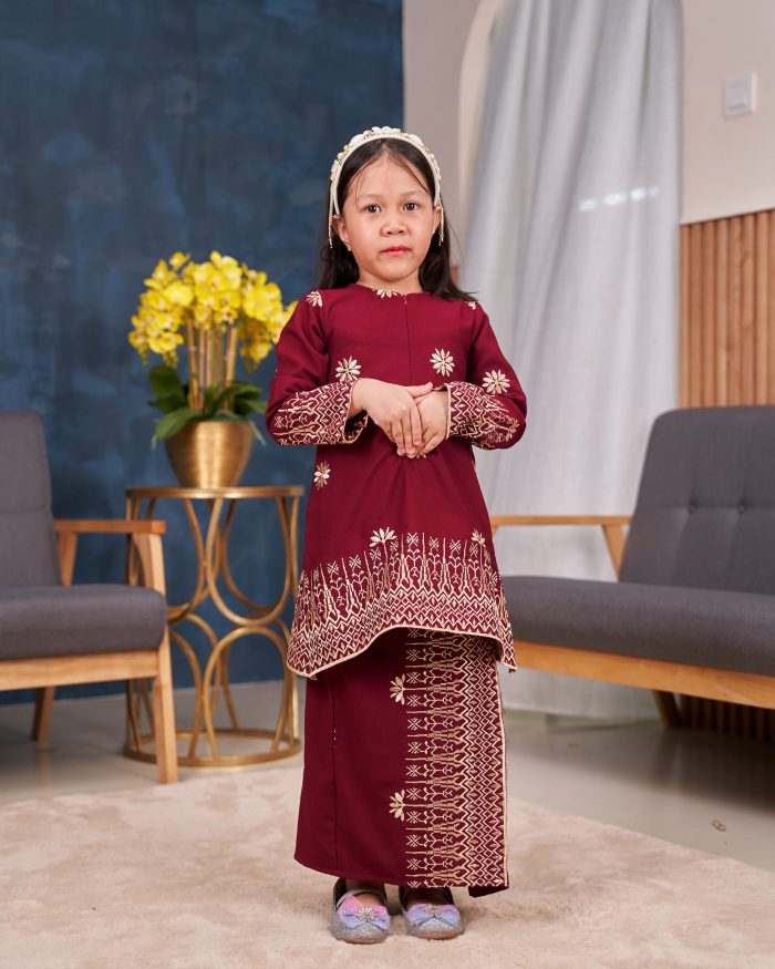 Baju Kurung Riau Sulam Songket Puteri Hang Li Po Kids - Seroja Maroon - Image 3