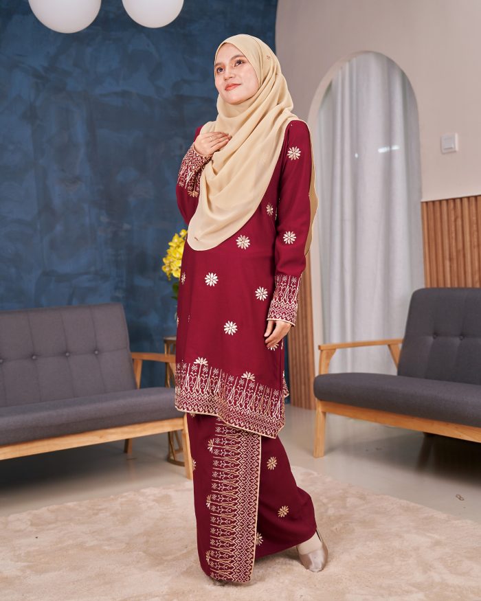 Baju Kurung Riau Sulam Songket Puteri Hang Li Po - Seroja Maroon