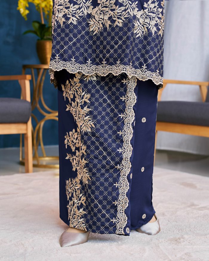 Baju Kurung Sulam Songket Tun Lestari - Kuntum Navy Blue - Image 5