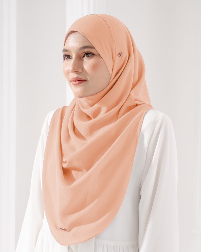 Tudung Sarung Instant Chiffon Lustia (L) - Light Apricot