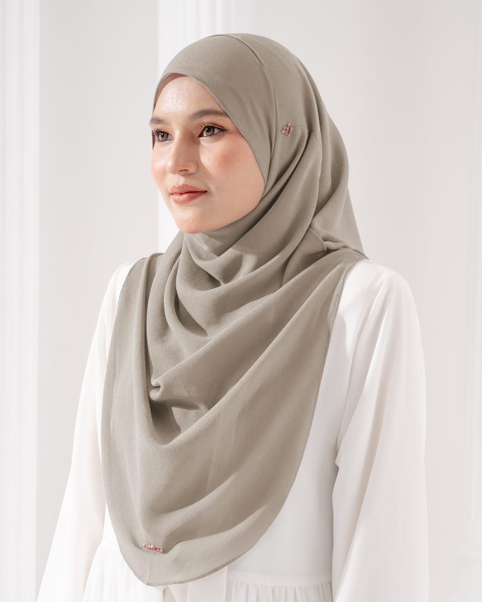 Tudung Sarung Instant Chiffon Lustia (L) - Sephia Brown