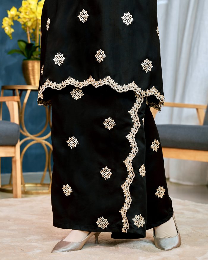 Baju Kurung Sulam Songket Tun Lestari - Anggerik Black - Image 6