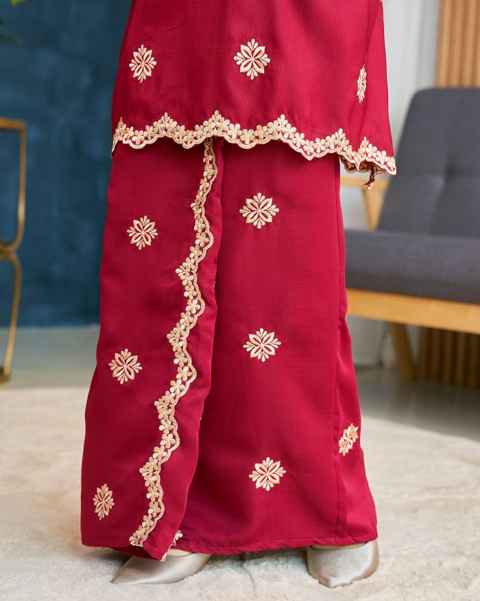 Baju Kurung Sulam Songket Tun Lestari - Anggerik Maroon - Image 6