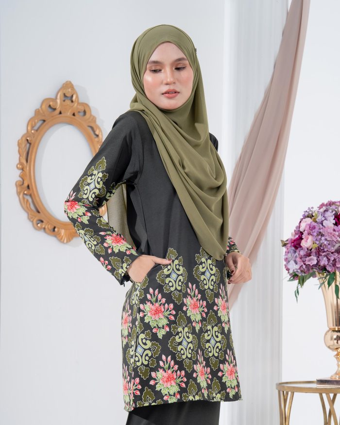 Baju Kurung Moden Batik Sultanah 2.0 - Astaka Dark Olive - Image 4