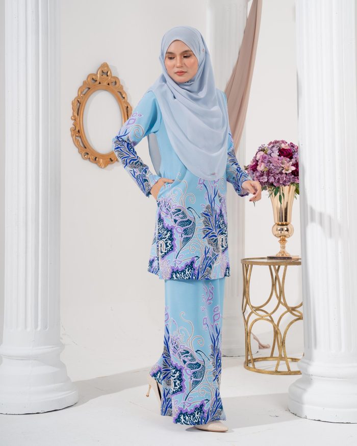 Baju Kurung Moden Batik Sultanah 2.0 - Dangsari Baby Blue