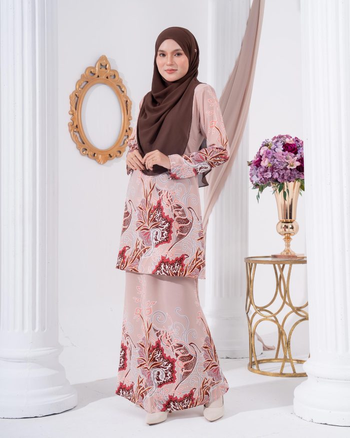 Baju Kurung Moden Batik Sultanah 2.0 - Dangsari Nude Brown