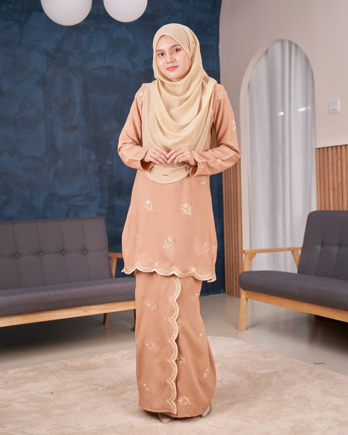 Baju Kurung Moden Sulam Songket Dang Anum - Jasmin Brown - Image 3