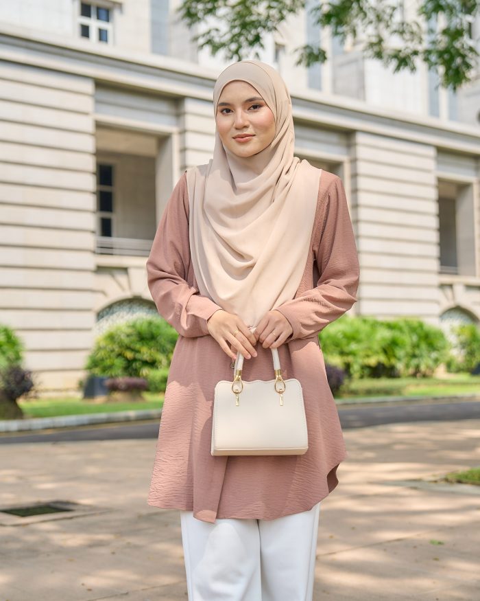 Blouse Syaza 2.0 - Duche Brown - Image 3