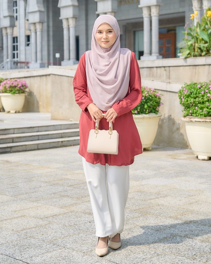 Blouse Syaza 2.0 - Hibiscus