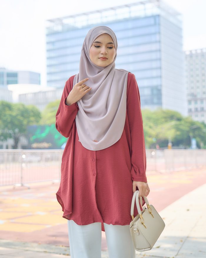 Blouse Syaza 2.0 - Hibiscus - Image 3