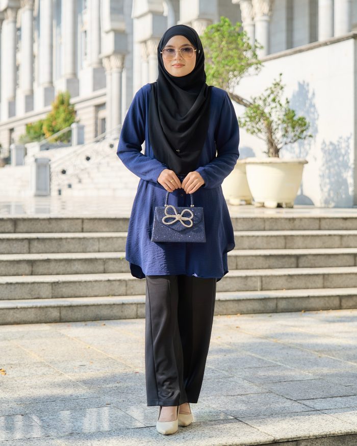 Blouse Syaza 2.0 - Navy Blue - Image 2