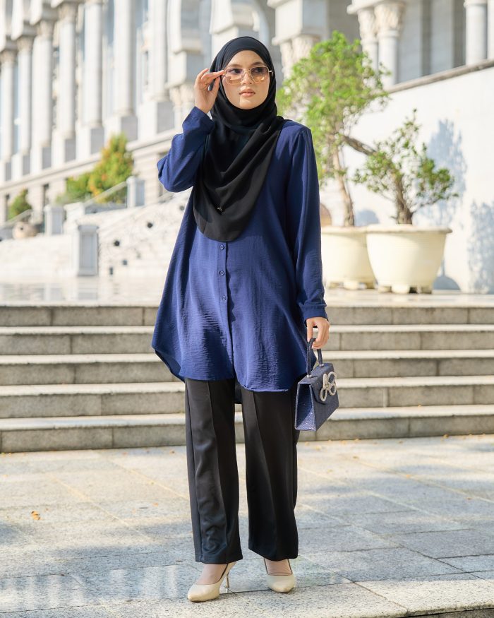 Blouse Syaza 2.0 - Navy Blue