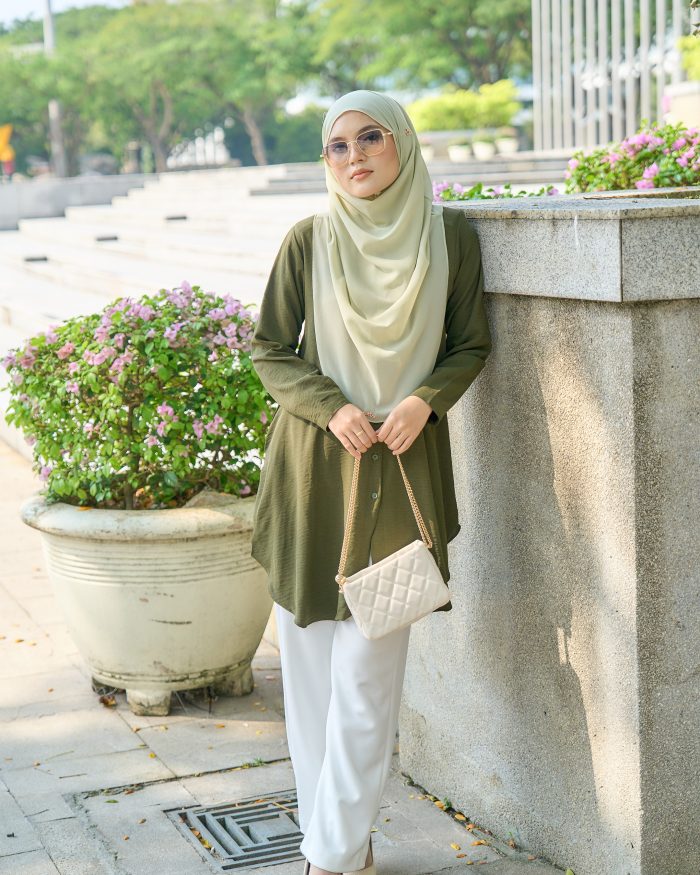 Blouse Syaza 2.0 - Olive Green - Image 3