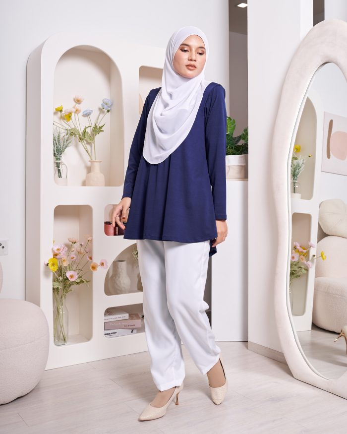 Blouse Luqq - Navy Blue