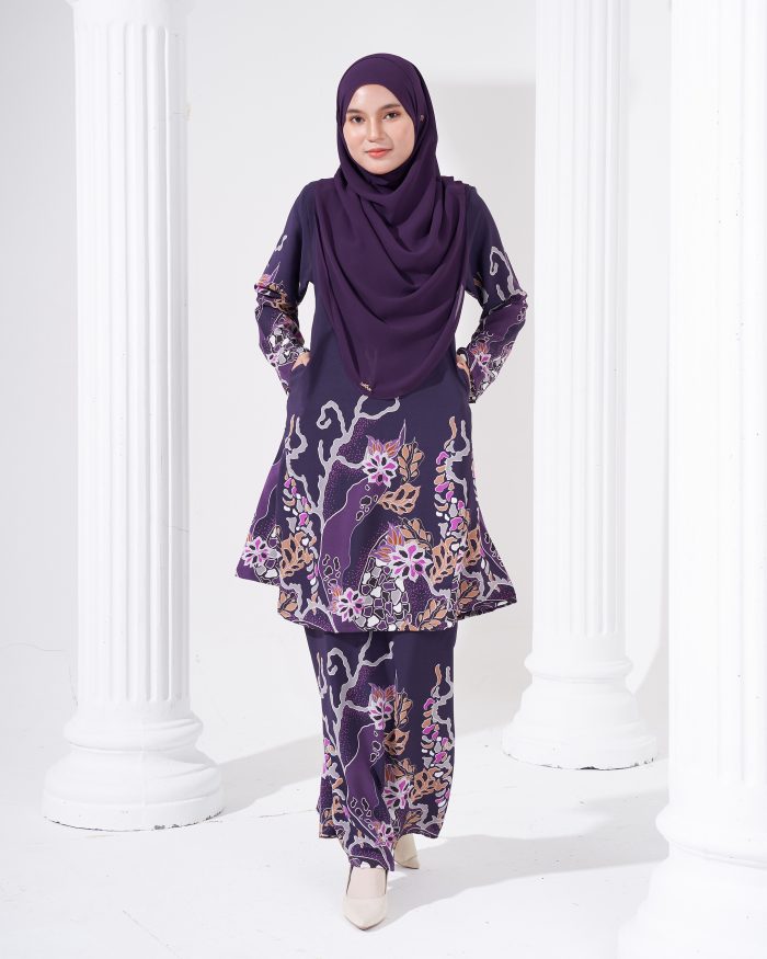 Baju Kurung Pahang Batik Sultanah - Ratna Dark Purple