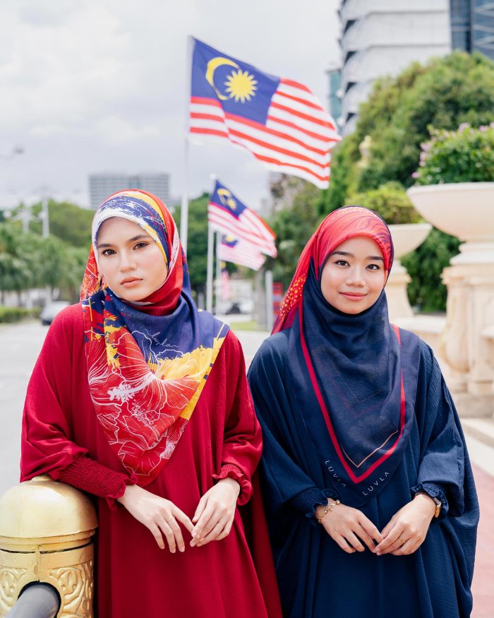 Tudung Bawal Cotton Voile Merdeka - Bunga Raya - Image 6