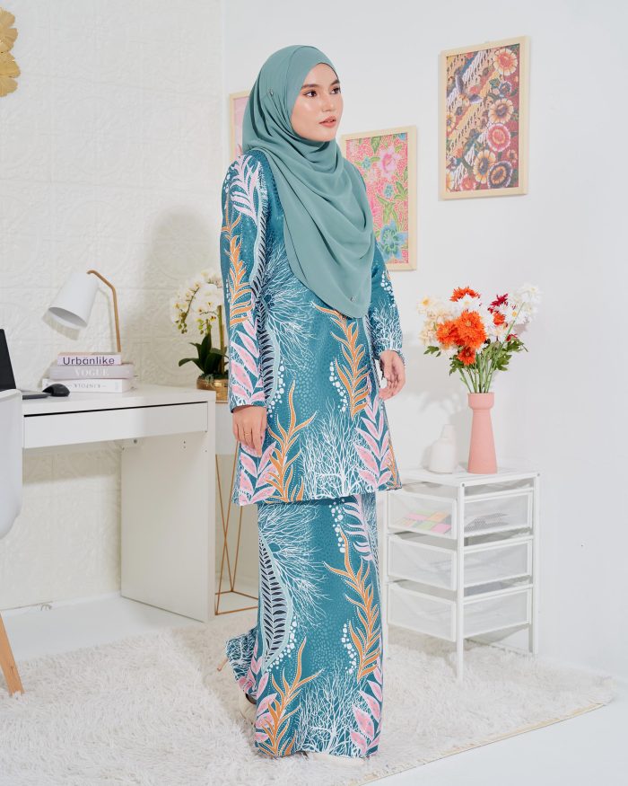 Baju Kurung Moden Batik Sultanah 3.0 - Sakti Teal Tiffany