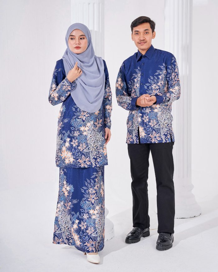 Baju Kurung Moden Batik Sultanah 3.0 - Adiwarna Midnightblue - Image 6