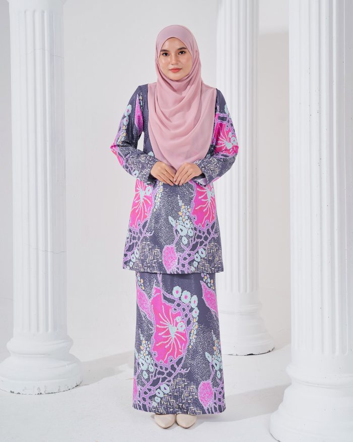 Baju Kurung Moden Batik Sultanah 3.0 - Arjuna Ash Grey - Image 4