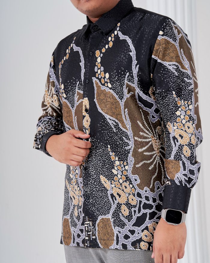 Baju Kemeja Batik Sultan 3.0 - Arjuna Black Brown - Image 5