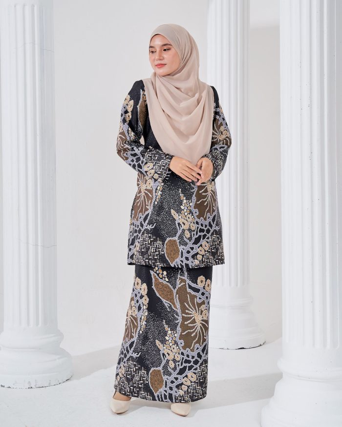 Baju Kurung Moden Batik Sultanah 3.0 - Arjuna Black Brown - Image 2