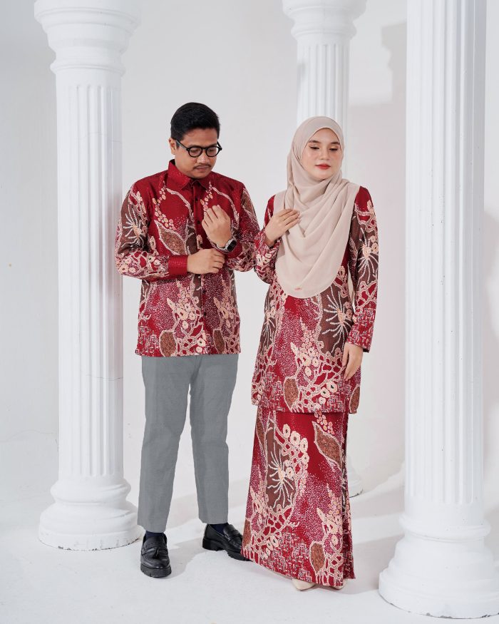 Baju Kurung Moden Batik Sultanah 3.0 - Arjuna Maroon - Image 8
