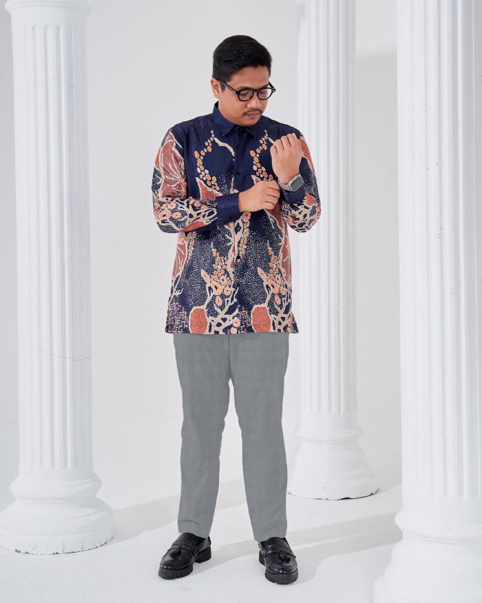 Baju Kemeja Batik Sultan 3.0 - Arjuna Navy Blue