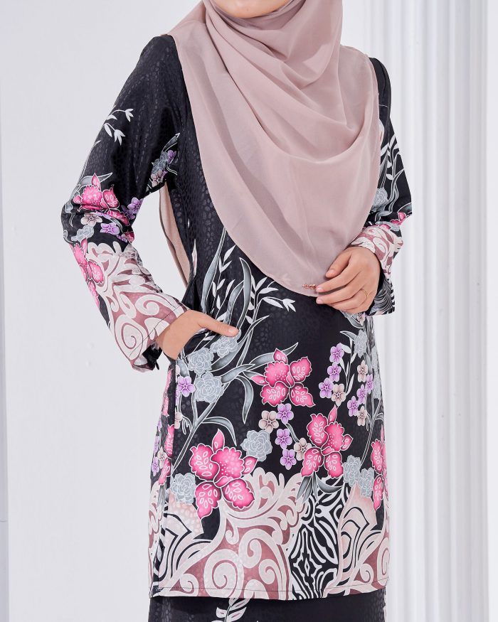 Baju Kurung Moden Batik Sultanah 3.0 - Kirana Black - Image 5