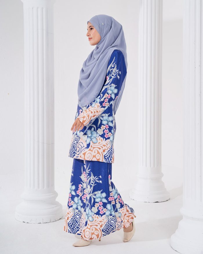 Baju Kurung Moden Batik Sultanah 3.0 - Kirana Royal Blue - Image 2