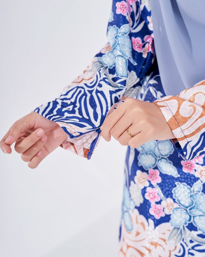 Baju Kurung Moden Batik Sultanah 3.0 - Kirana Royal Blue - Image 5