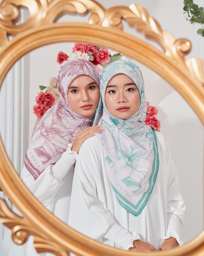 Tudung Bawal Cotton Voile Fleur - Fendi Black - Image 5