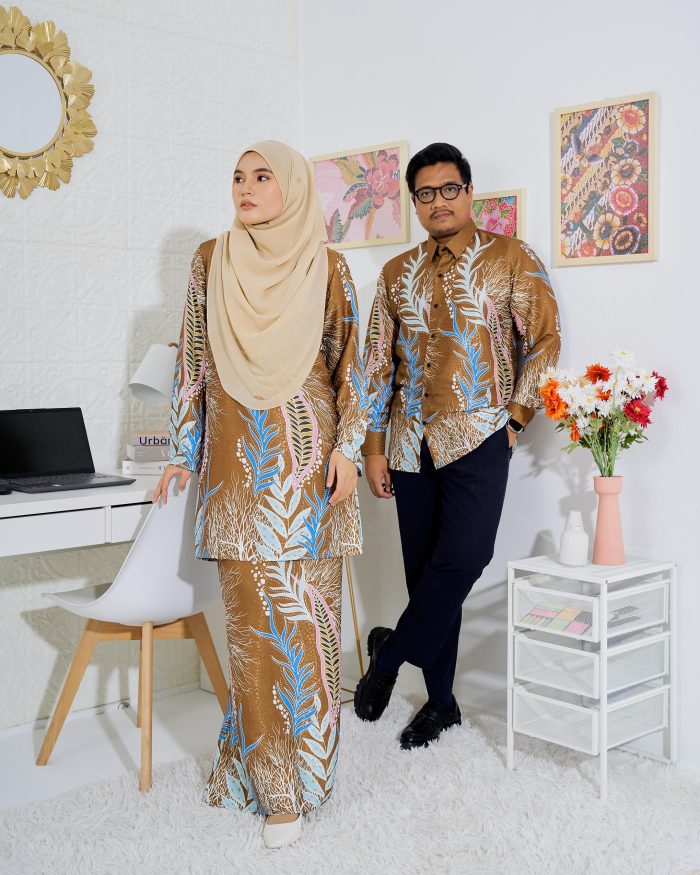 Baju Kurung Moden Batik Sultanah 3.0 - Sakti Bronze Brown - Image 5