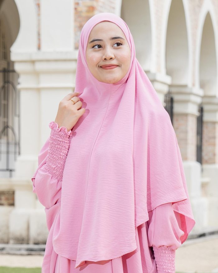 Khimar Reyfa – Candy Pink - Image 2