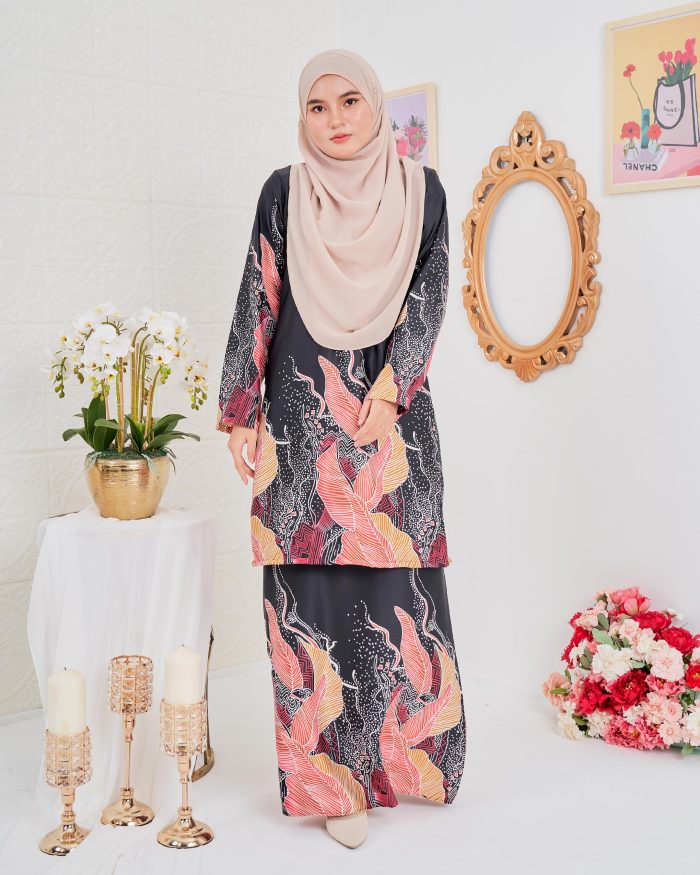 Baju Kurung Moden Batik Sultanah 4.0 - Akasia Black Beauty