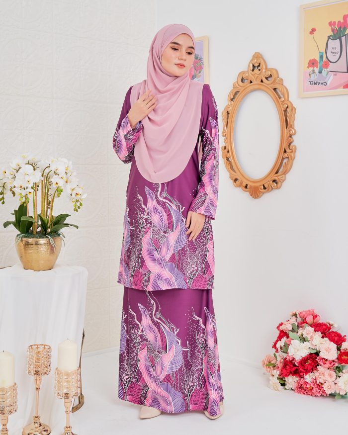 Baju Kurung Moden Batik Sultanah 4.0 - Akasia Purple Orchid - Image 3