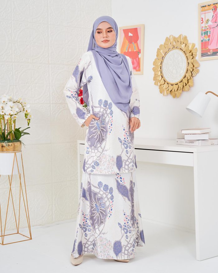 Baju Kurung Moden Batik Sultanah 3.0 - Arjuna White Grey