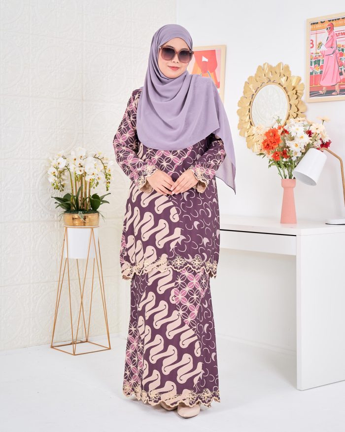 Baju Kurung Moden Batik Puteri Latifah Laluna X MCC - Purple Plum