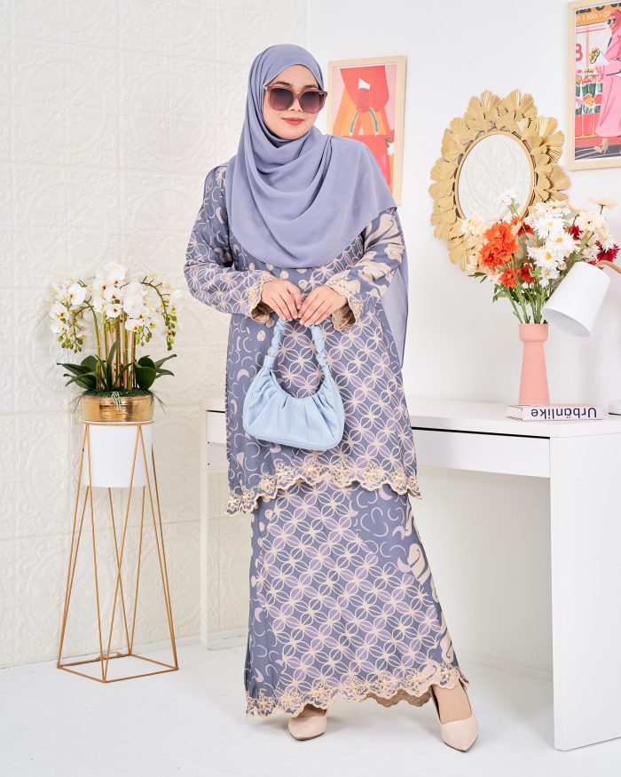 Baju Kurung Moden Batik Puteri Latifah Laluna X MCC - Twilight Blue - Image 3