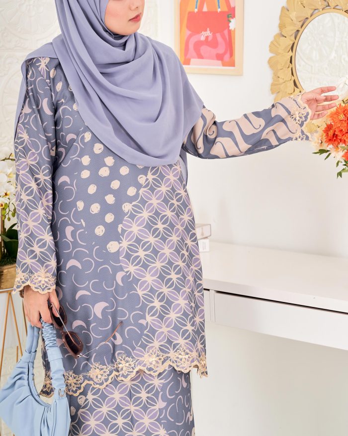 Baju Kurung Moden Batik Puteri Latifah Laluna X MCC - Twilight Blue - Image 2