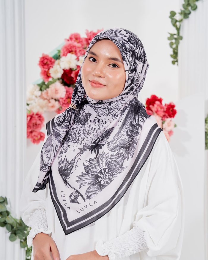 Tudung Bawal Cotton Voile Fleur - Fendi Black