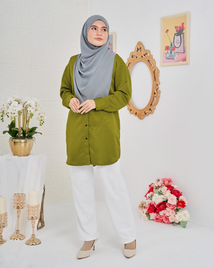 Blouse Satin Ruby - Juniper Green - Image 2